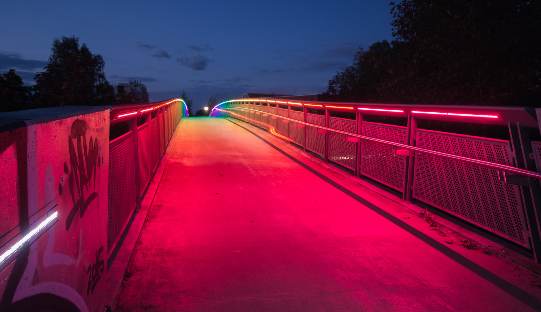 Regenbogenbrücke in DO