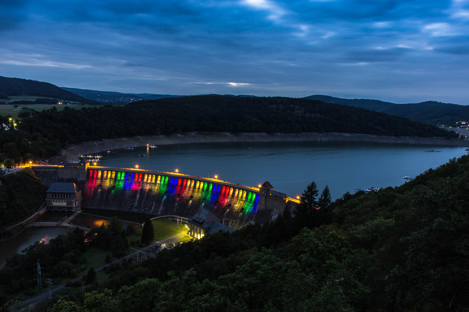 Regenbogenmauer