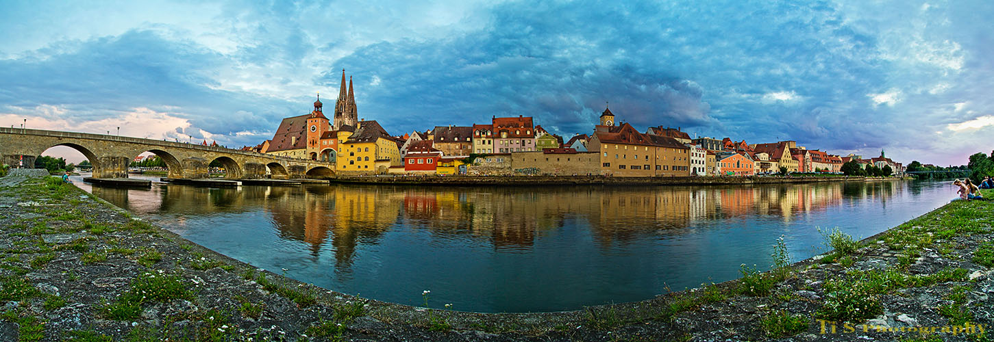 Regenburg Panorama aus 6 Bildern hochkant