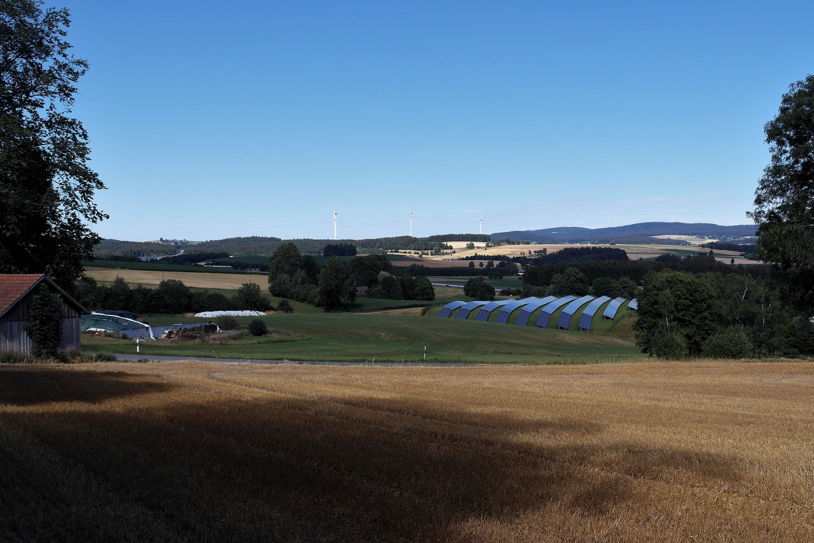 Regenerative Energie im Fichtelgebirge :Biogasanlage,Solarpark ,Windräder