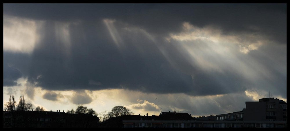 Regenhimmel über St. Johann