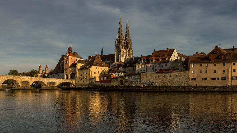 Regensburg 16/9