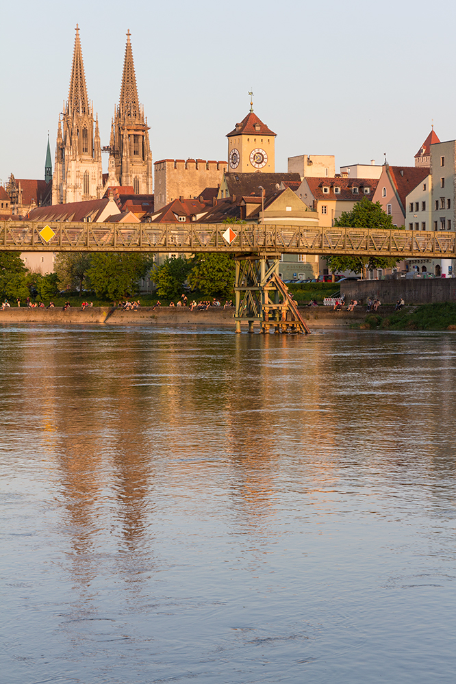 Regensburg 7 minutes to 8