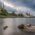 Regensburg an der Donau bei Niedrigwasser 