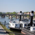 Regensburg Ansicht mit Brücke und Schiffen