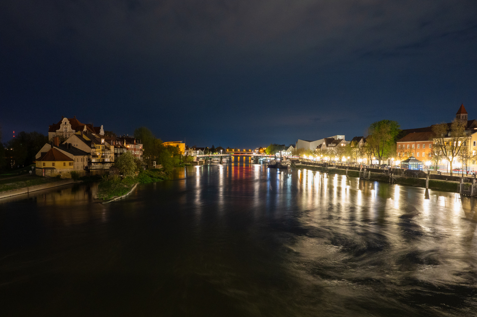 Regensburg by night - III