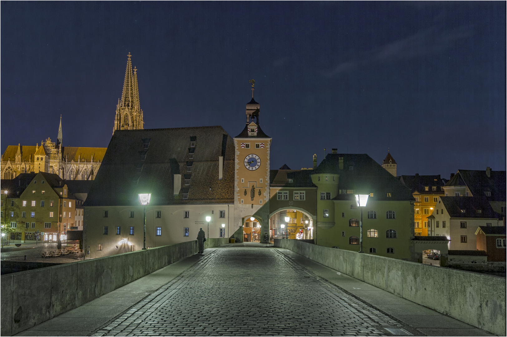 Regensburg die steinerne Brücke Foto &