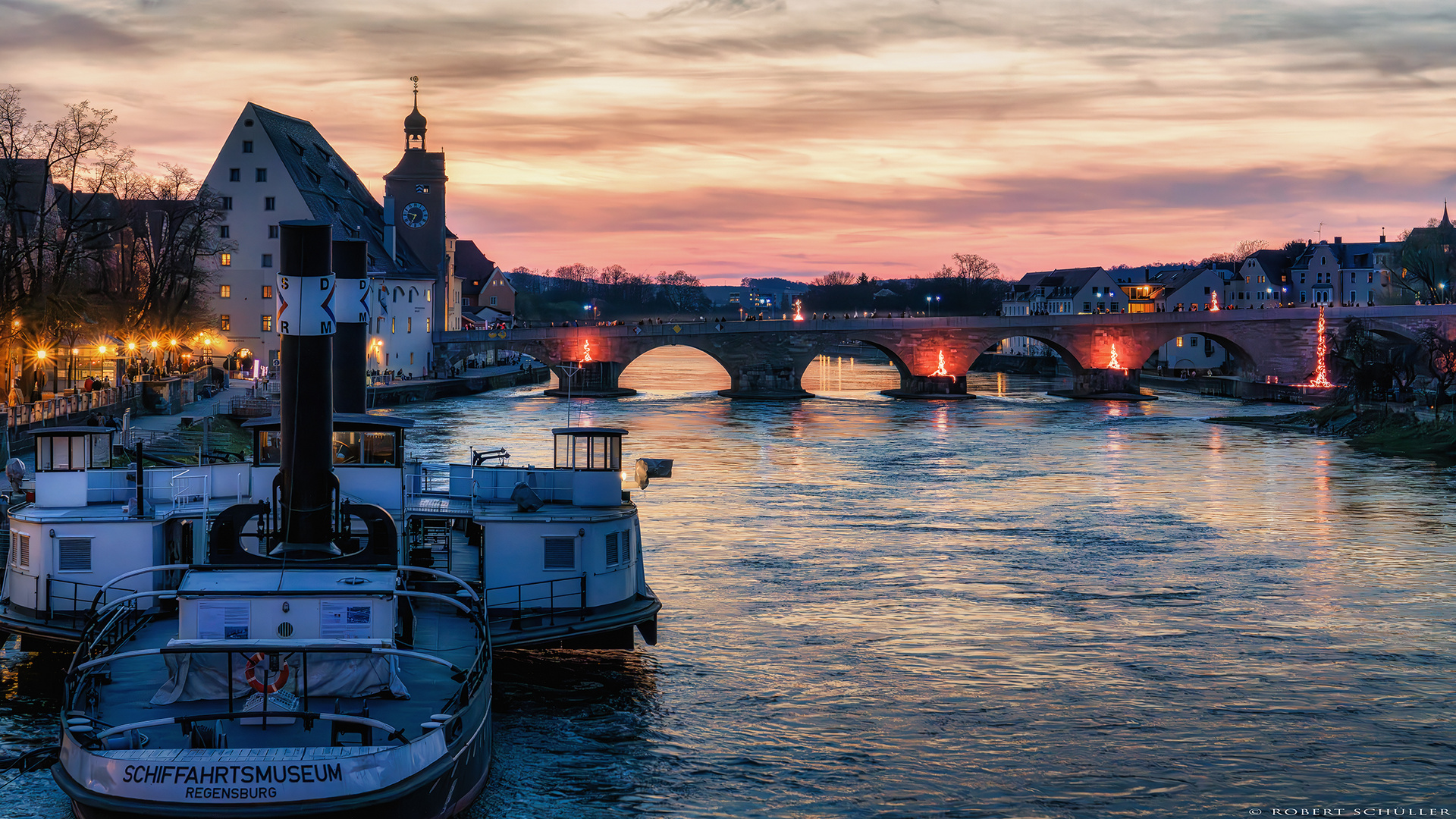  Regensburg: Ein Festival des Lichts