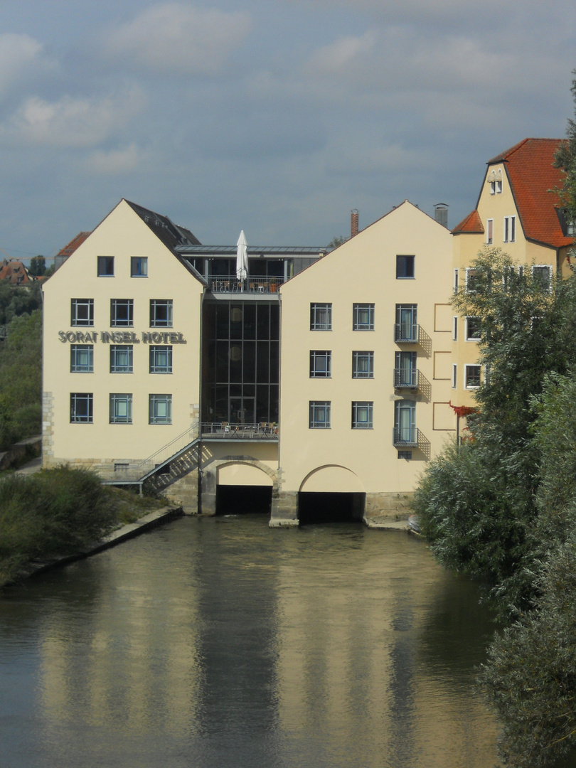 Regensburg, Flusshotel (: