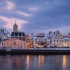 Regensburg: Kunterbunt am Ufer der Donau.