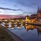 Regensburg kurz vor Sonnenaufgang