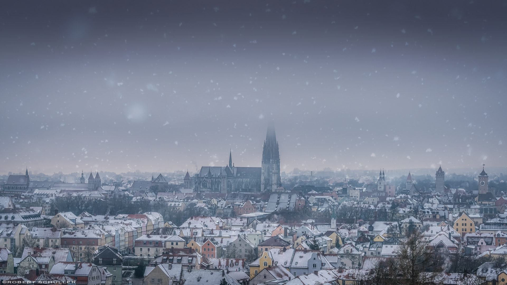 Regensburg, romantischer Winterzauber vor Weihnachten.