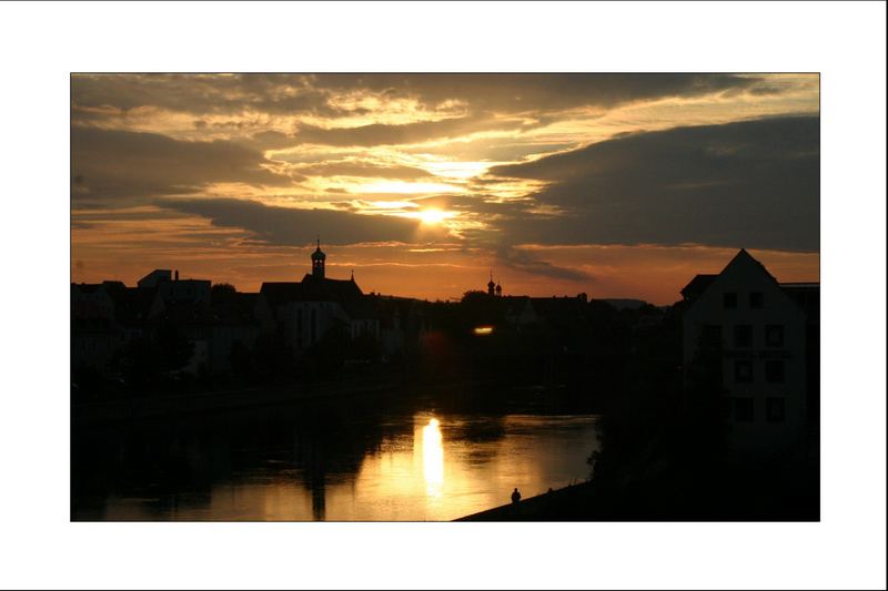 Regensburg Sonnenuntergang Ende September 2005 - 2