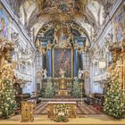 Regensburg: St. Emmeram im Weihnachtsschmuck