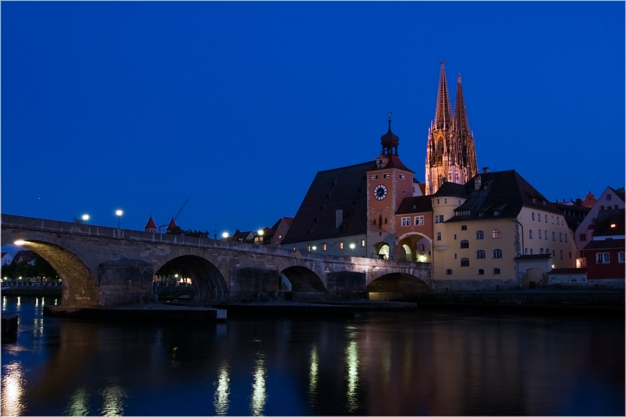 Regensburg, Steinerne Brücke