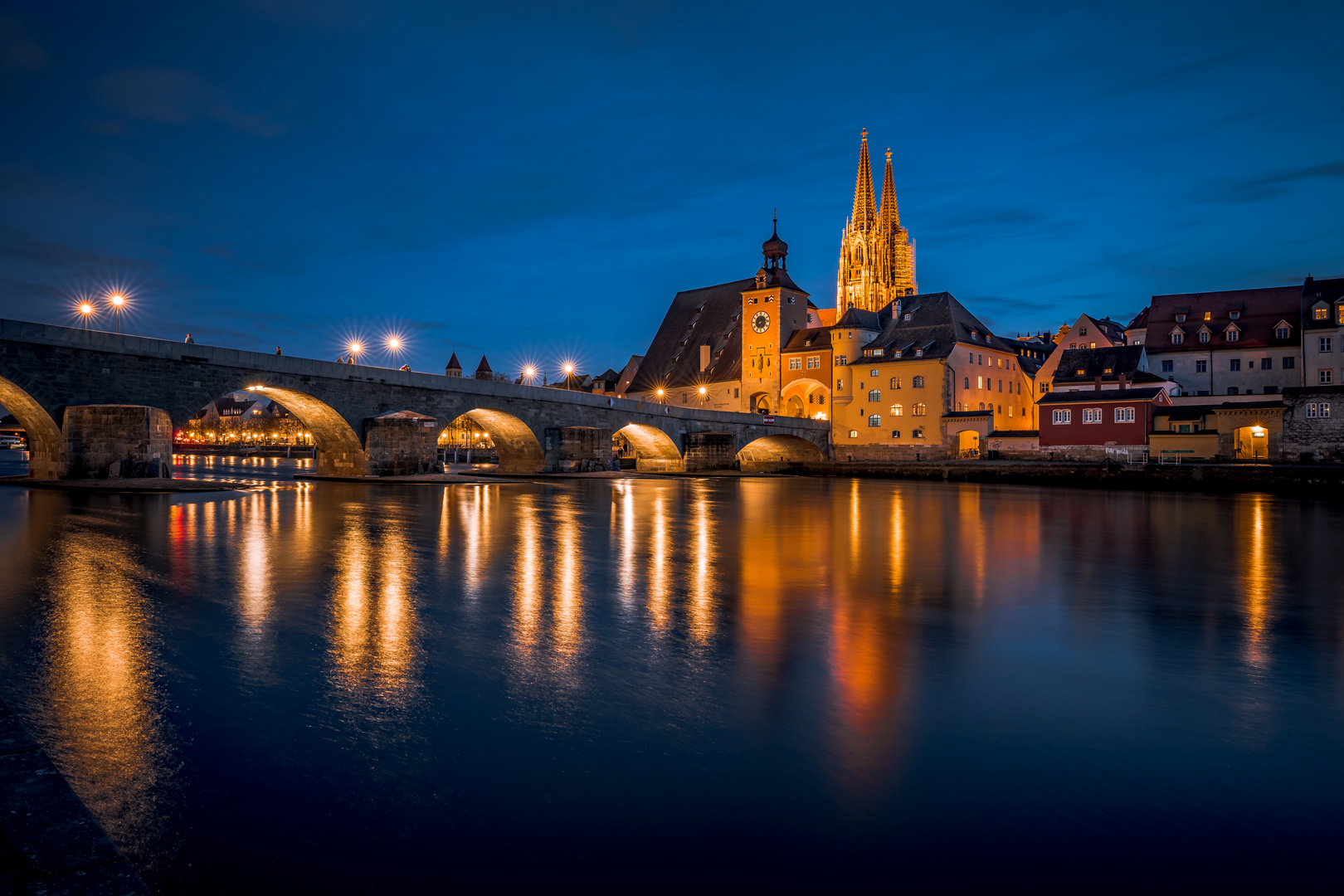 Regensburg Steinernen Brücke Nachts