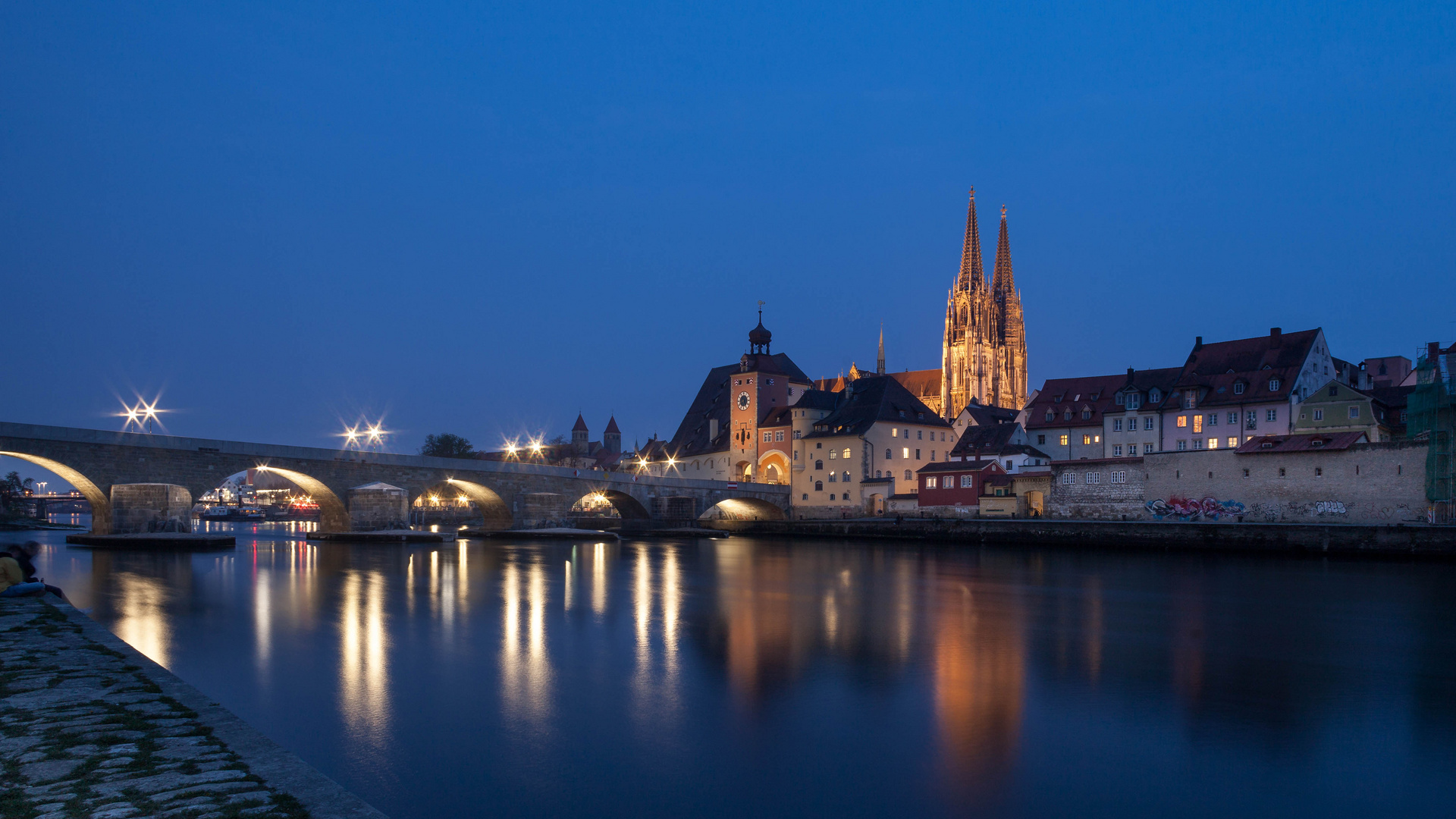 Regensburg zur blauen Stunde