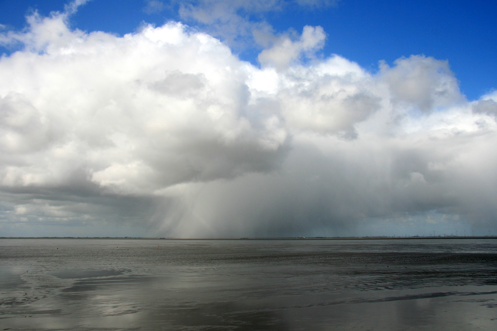 Regenschauer im Wattenmeer