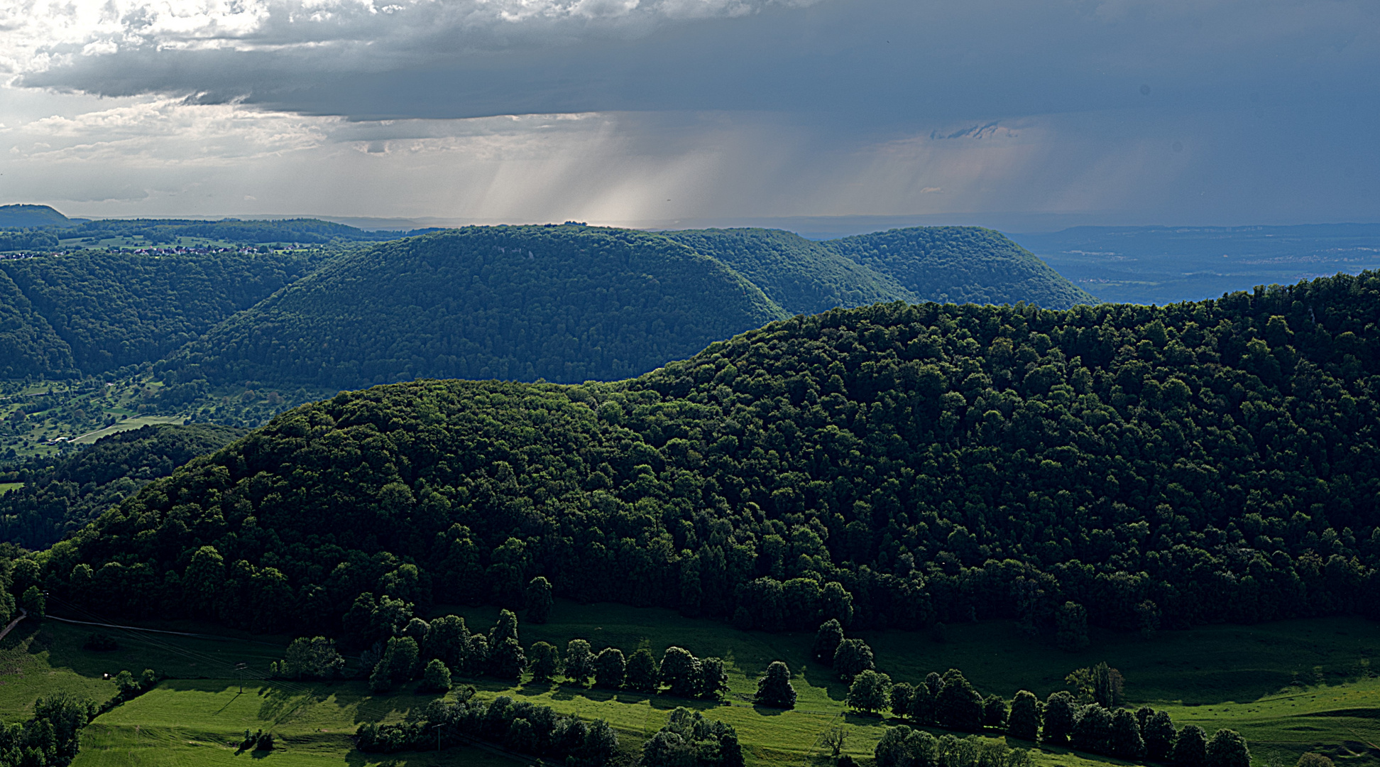 Regenschauer über der Alb