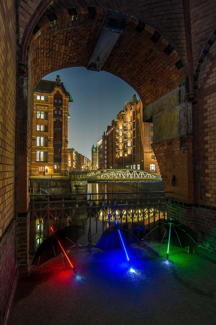 Regenschirme in der Speicherstadt