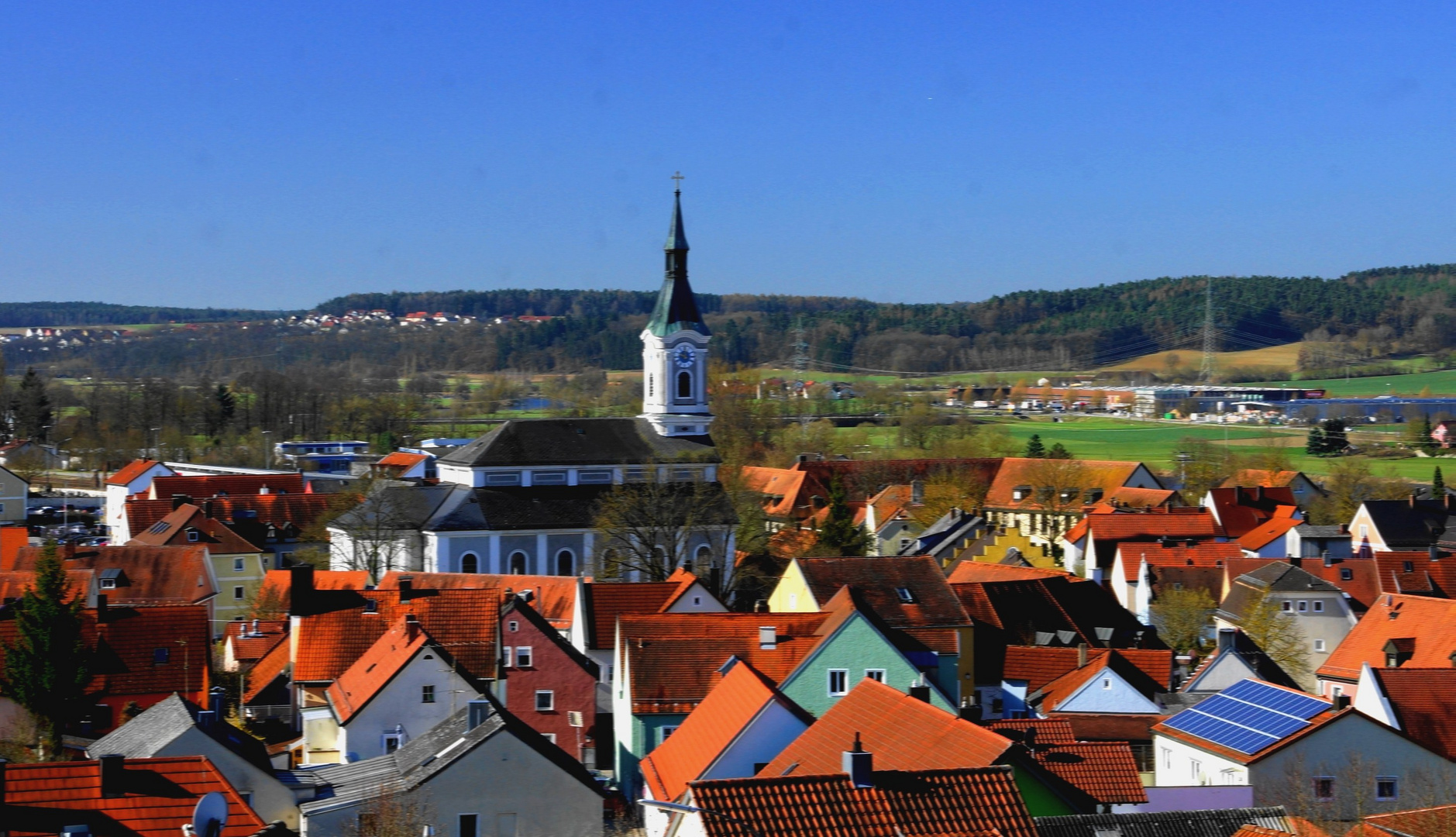 Regenstauf mit Blick auf den alten Ortskern