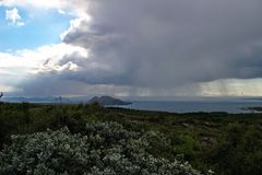 Regensturm über dem Thingvallavatn