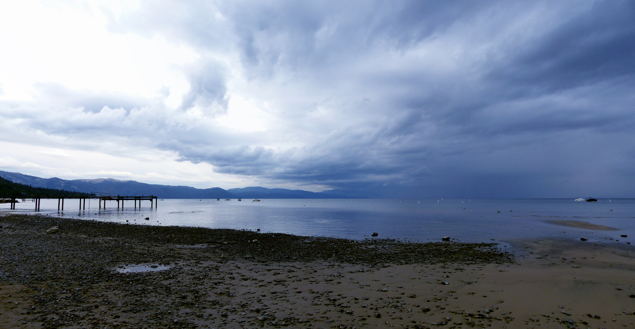 Regentag am Lake Tahoe