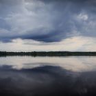 Regenwolken am See