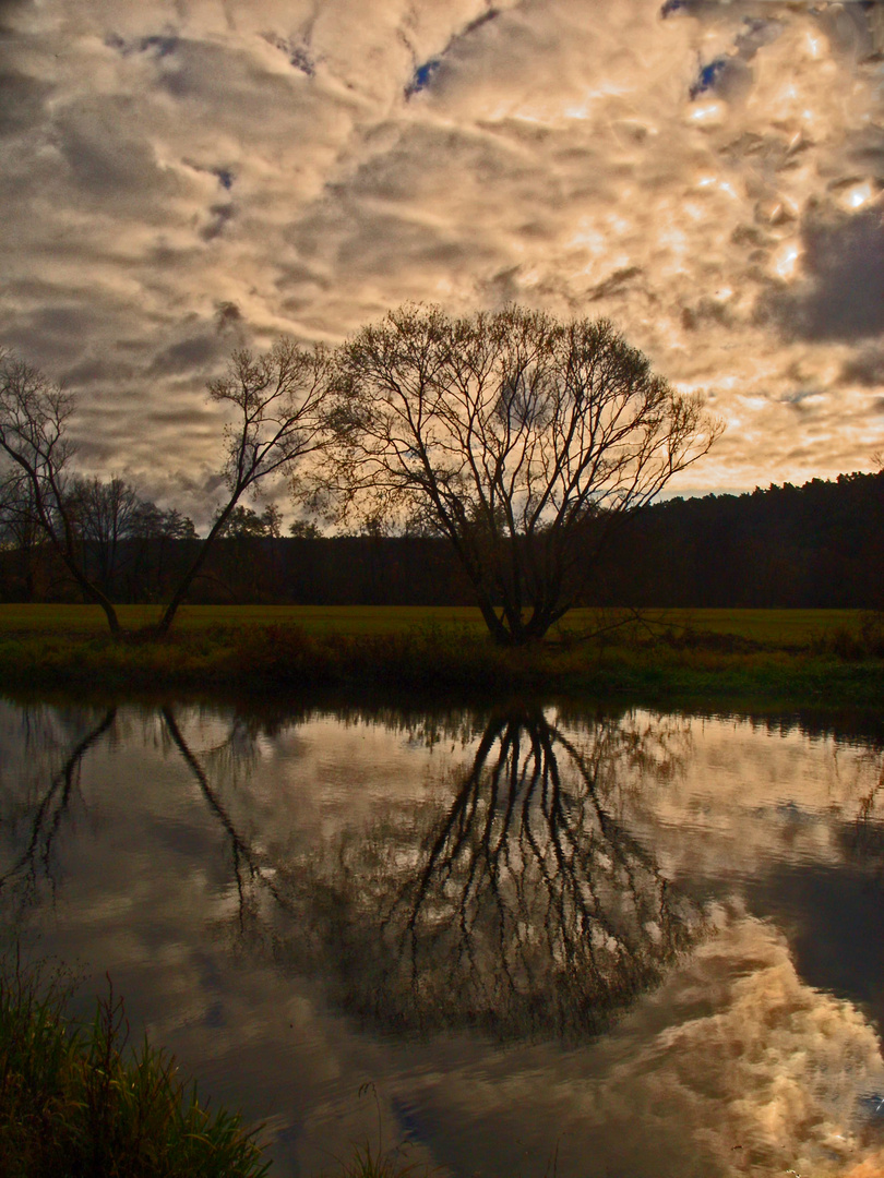 Regenwolken an der Naab