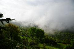 Regenwolken steigen