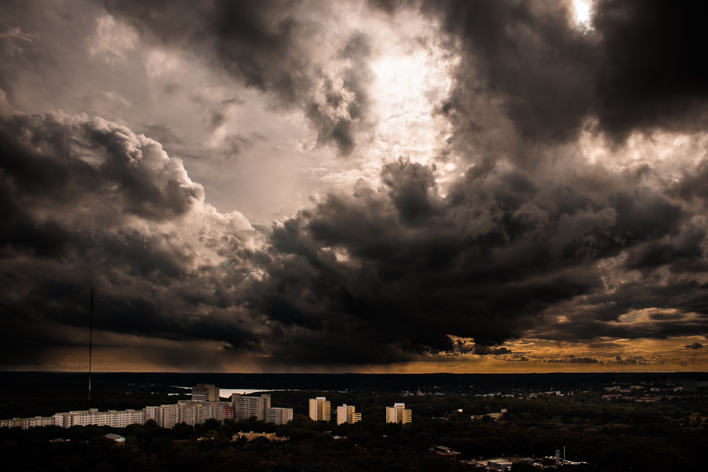 Regenwolken über Berlin