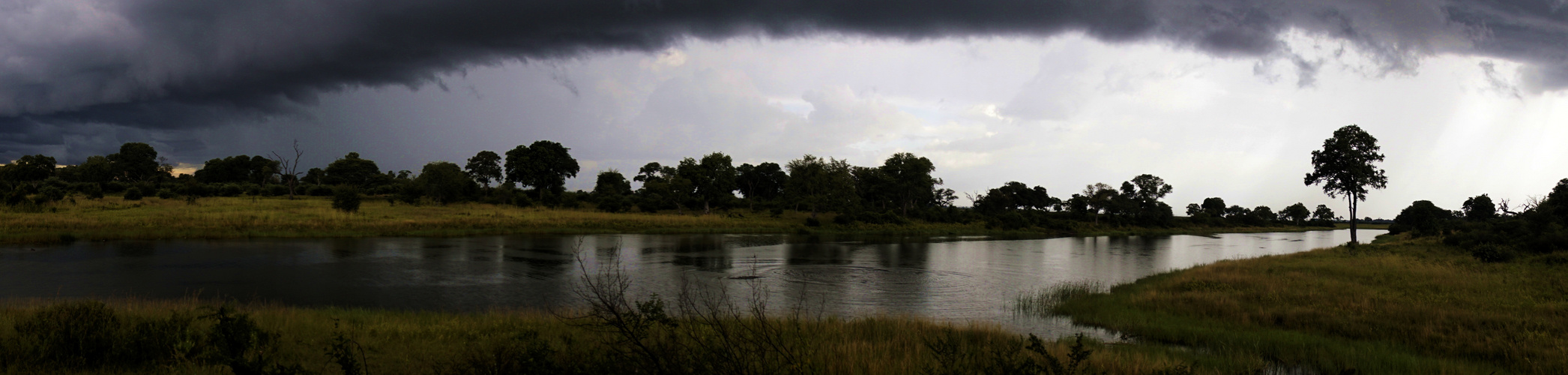 Regenzeit am Kwando