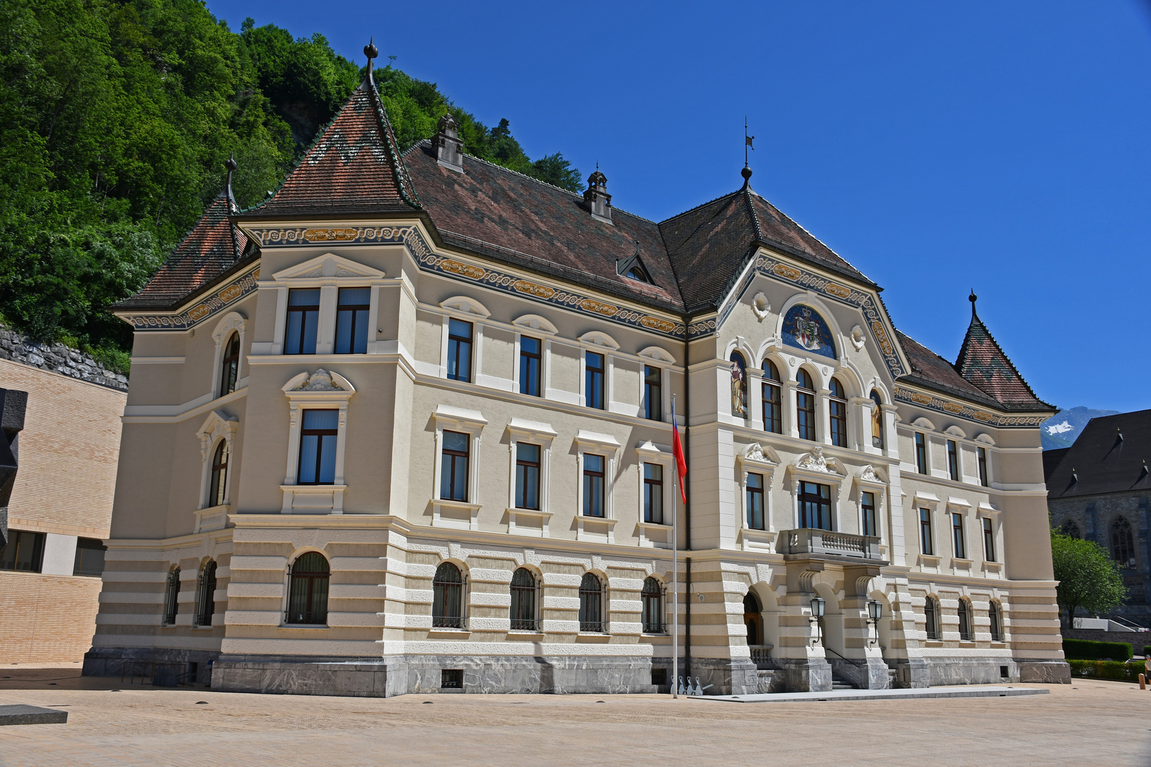 Regierungs _ Landtagsgebäude von Vaduz