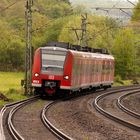 Regionalbahn in Richtung Frankfurt am Bahnhof Katzenfurt