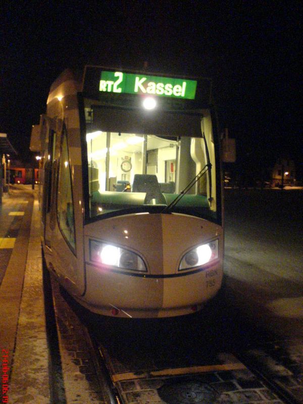 Regiotram bei Nacht