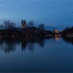 Reichlich Wasser in der Elbe