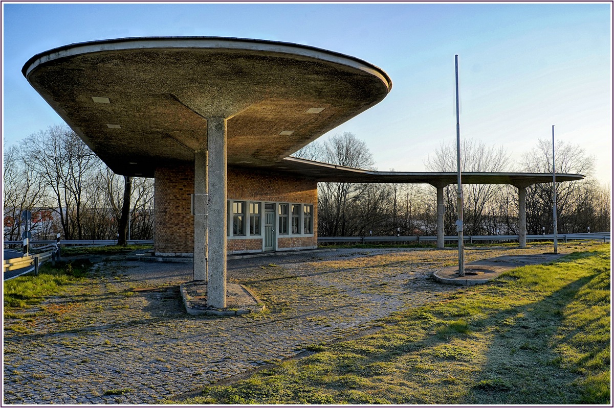 ReichsautobahnTankstelle Fürstenwalde Foto & Bild motive Bilder auf
