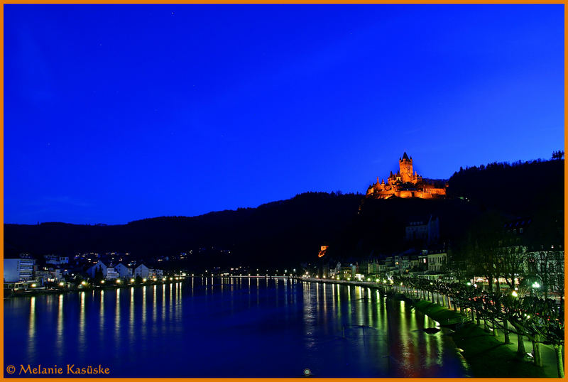 Reichsburg at night