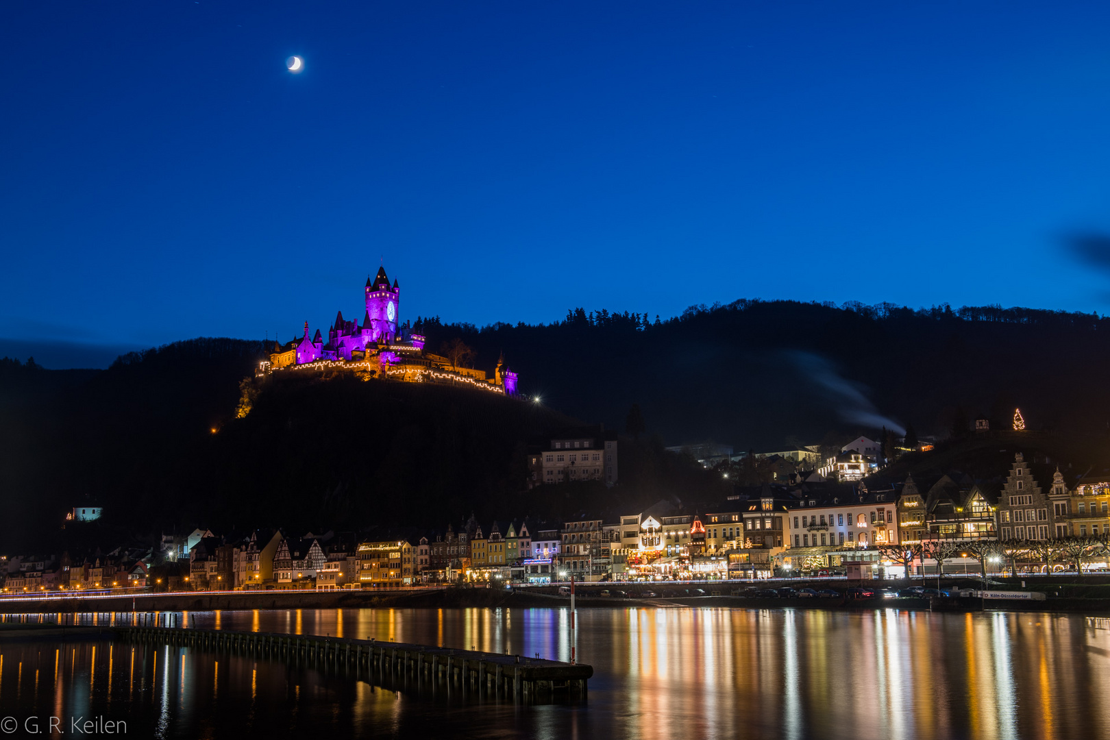 Reichsburg Cochem weihnachtlich illuminiert