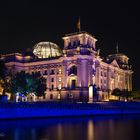 Reichstag bei Nacht