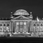 Reichstag bei Nacht