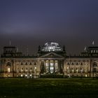 Reichstag bei Nacht