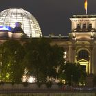 Reichstag bei Nacht