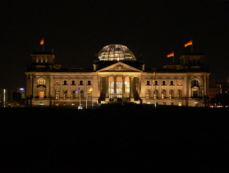 Reichstag bei Nacht...