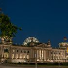 Reichstag bei Nacht.