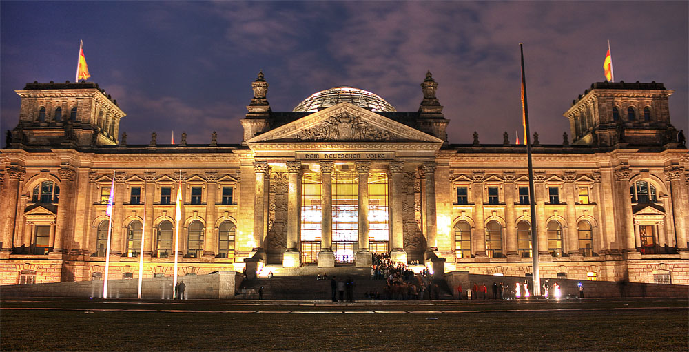 Reichstag bei Nacht (Re)