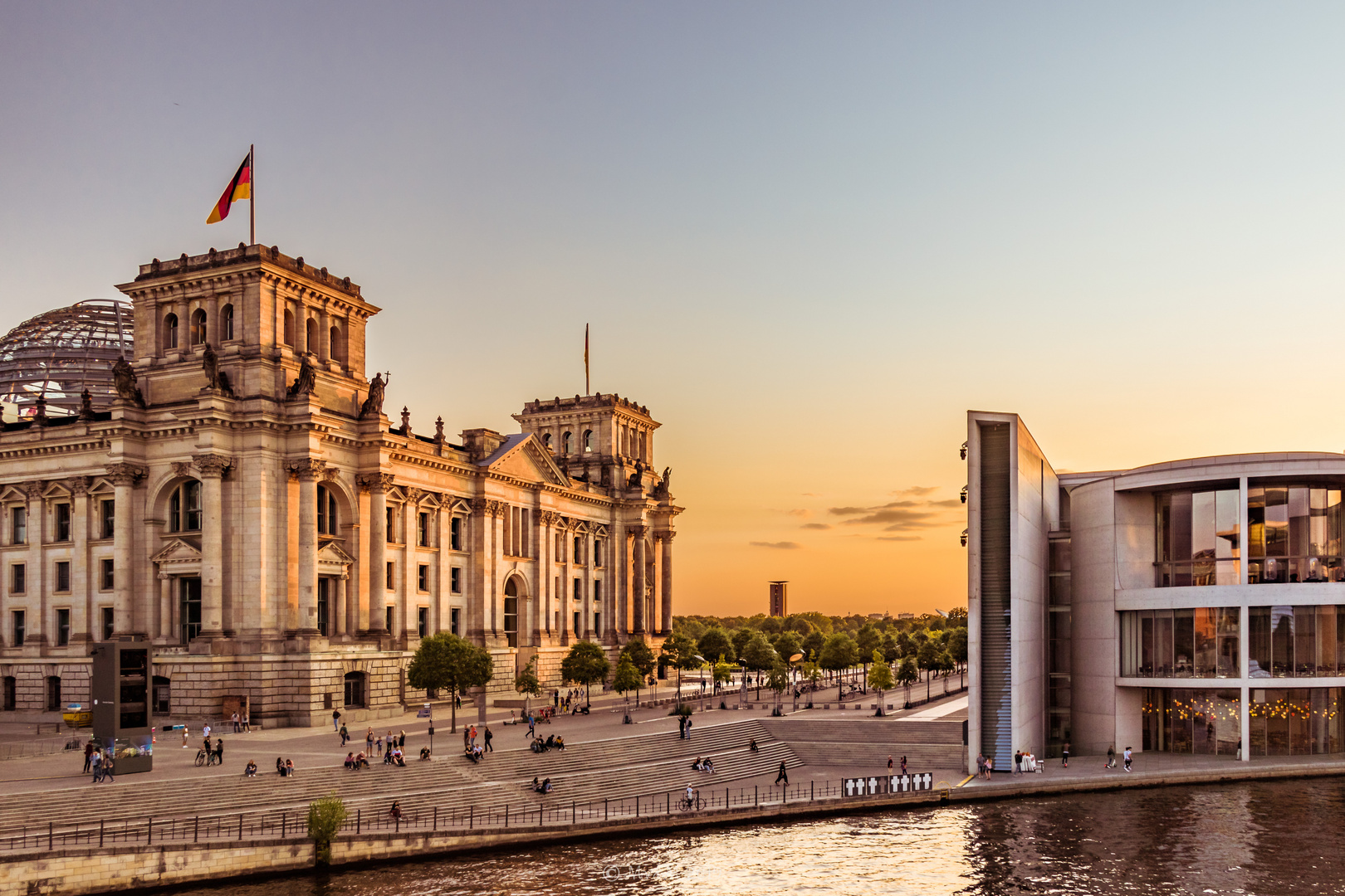 Reichstag im Sonnenuntergang