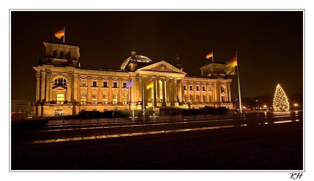 Reichstag in der Vorweihnachszeit