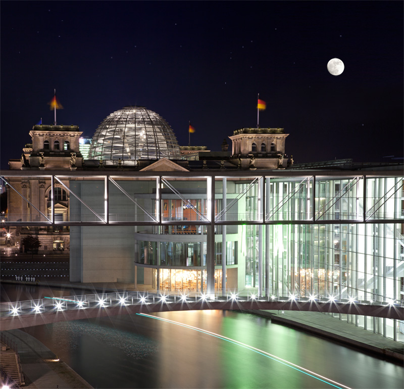 Reichstag mit Bundestag
