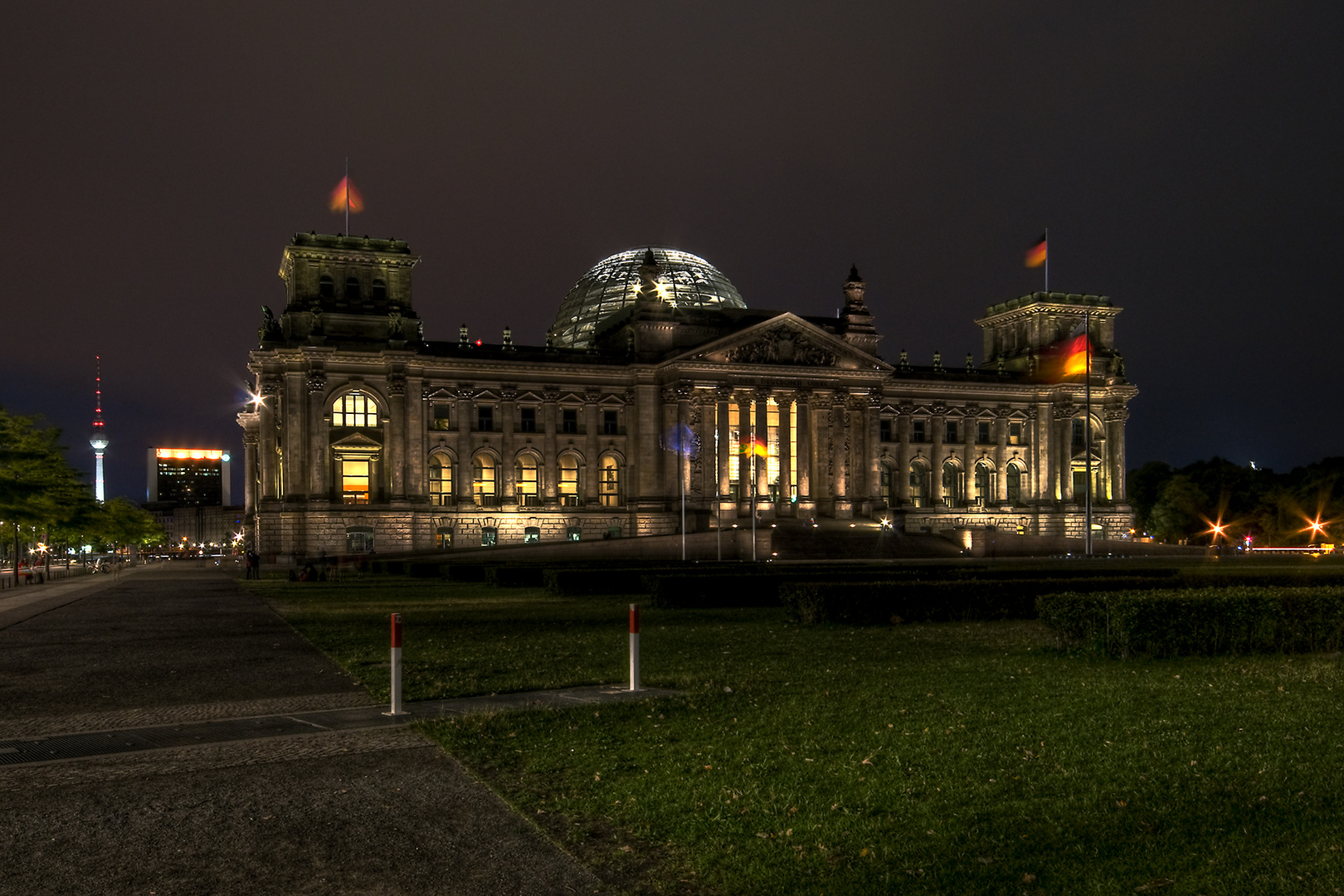 Reichstag mit Fernsehturm